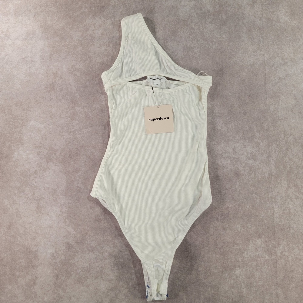 Superdown Womens One Shoulder Ribbed Cutout Bodysuit White XS NWT - Picture 3 of 7